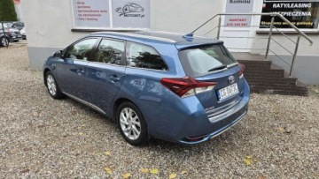 Toyota Auris II Touring Sports Facelifting 1.8 Hybrid 136KM 2017 Toyota Auris 1,8 benzyna Hybryda 136 KM automat Salon Polska II wlasciciel, zdjęcie 3