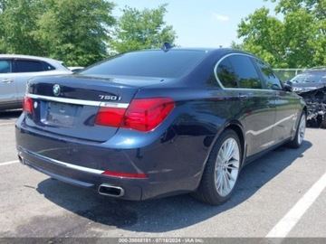 BMW Seria 7 F01 2014 BMW Seria 7 2014 BMW 7 Series 4dr Sdn 750i xDrive AWD 4.4 Benzyna 360KM, zdjęcie 3