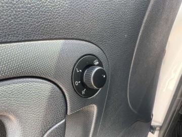 Skoda Roomster Mikrovan Facelifting 1.6 TDI CR DPF 90KM 2013 Skoda Roomster Klimatyzacja Nawigacja Kamera El.Szyby El.Lusterka Hak 1.6, zdjęcie 16
