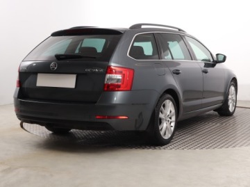 Skoda Octavia III Kombi Facelifting 2.0 TDI 150KM 2017 Skoda Octavia 2.0 TDI, Salon Polska, DSG, Klima, zdjęcie 4