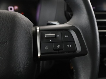Citroen C4 III SUV 1.2 PureTech 130KM 2022 Citroen C4 Automat Navi Kamera cofania, zdjęcie 31