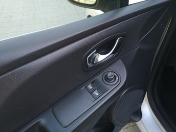 Renault Clio IV Hatchback 5d 1.2 16V 75KM 2014 Renault Clio 1.2 16v 74 KM Klima Tempomat, zdjęcie 10