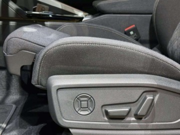 Audi 2025 AUDI Q5 TDI quattro S line Sportback Suv 2.0 (204KM) 2025, zdjęcie 5