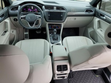 Volkswagen Tiguan III 2024 Volkswagen Tiguan SE R-Line Black 2024 2.0l 2.0 Benzyna 184KM, zdjęcie 8