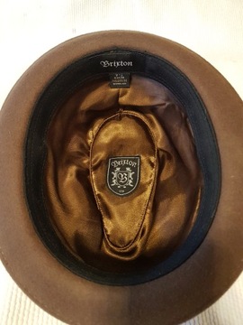 Brixton kapelusz gain fedora brązowy myśliwski z piórkiem 58