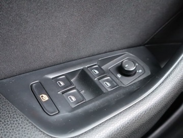 Volkswagen Passat B8 Limousine 2.0 TDI BlueMotion Technology 150KM 2015 VW Passat 2.0 TDI, Automat, Navi, Klima, zdjęcie 15