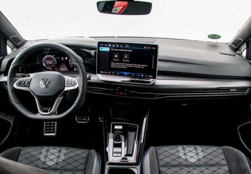 Volkswagen Golf VIII Variant 1.5 eTSI 150KM 2024 Volkswagen Golf Variant 1.5TSI e 150KM R-Line, Kamera 360, Podgrzewane Fot, zdjęcie 15