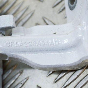 JAGUAR F-PACE 2017 PRAVÁ STRANA PANT HORNÍ DVEŘE ZADNÍCH