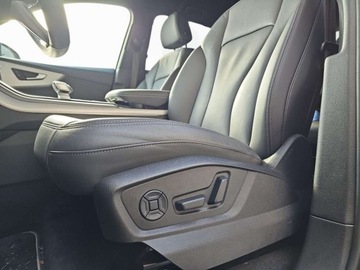 Audi Q7 II SUV Facelifting  3.0 45 TDI 231KM 2025 Audi Q7 7 osobowa, kamery 360, head up, pneumatyka, hak, aktywny tempomat, zdjęcie 9