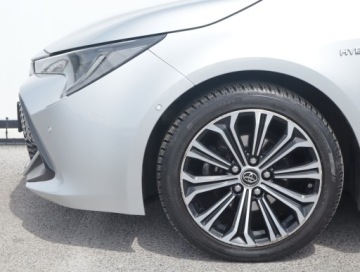 Toyota Corolla XII TS Kombi 1.8 Hybrid 122KM 2019 Toyota Corolla 1.8 Hybrid, Salon Polska, zdjęcie 14