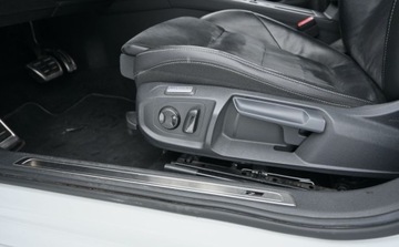 Volkswagen Arteon Fastback 2.0 TSI 190KM 2020 Volkswagen Arteon 2,0 TSI 190 KM R-LINE DSG Nawigacja Kamera Virtual Tacho, zdjęcie 29