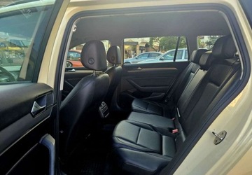Volkswagen Passat B8 Variant 2.0 TDI 150KM 2015 Volkswagen Passat Volkswagen Passat 2.0 TDI BMT Trendline 2.0 Diesel 150KM, zdjęcie 5