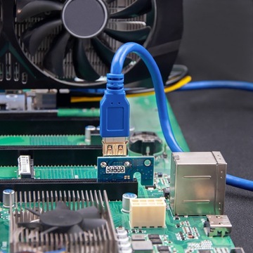 Qoltec Riser PCI-E 1x-16x USB 3.0 SATA/PCI-E 6 контактов