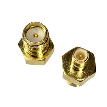 Адаптер гнездо SMA/вилка SMB