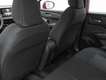 Nissan Qashqai III Crossover 1.3 DIG-T MHEV 140KM 2023 Nissan Qashqai PY72353#1.3 DIG-T mHEV Acenta, zdjęcie 25