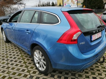 Volvo V60 I Kombi 1.6 DRIVe 115KM 2013 Volvo V60 I (MY 2014) 1.6 D2 1,6 , rzadki kolor, bezwypadkowy, serwisowany, zdjęcie 3