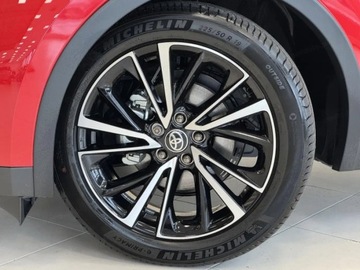Toyota C-HR II SUV Plug-In 2.0  223KM 2025 Executive 2.0 Plug-in Hybrid Dynamic Force 223KM | Podgrzewane fotele!, zdjęcie 13