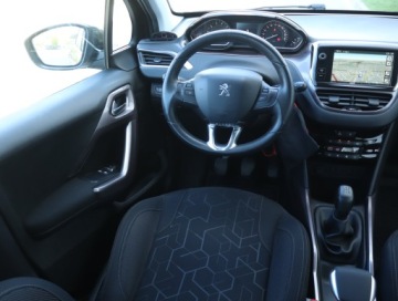Peugeot 2008 I SUV 1.2 VTi 82KM 2014 Peugeot 2008 1.2 PureTech, Salon Polska, zdjęcie 6
