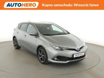 Toyota Auris II Hatchback 5d Facelifting 1.8 Hybrid 136KM 2017 Toyota Auris navi kamera grzane fotele tempomat, zdjęcie 9