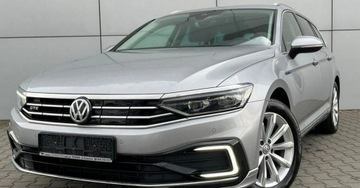 Volkswagen Passat B8 2020 Volkswagen Passat DSG PlugIn LED Webasto Piekny kolor Faktura VAT23