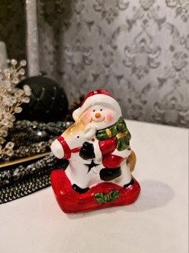 РОЖДЕСТВЕНСКАЯ ФИГУРКА - СНЕГОВИК модель III - LED