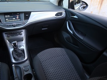 Opel Astra K Sports Tourer 1.6 CDTI 110KM 2017 Opel Astra 1.6 CDTI, Klima, Tempomat, Parktronic, zdjęcie 6
