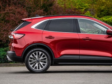 Ford Escape III 2022 Ford escpe (kuga) 4x4 AWD 2.0 bezyna, zdjęcie 5