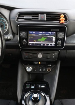 Nissan Leaf II Hatchback Elektryczny 40kWh 150KM 2018 Nissan Leaf Bateria 100 PEWNY Full Dealer ASO Navi Pakiet ZIMA Gwarancja f, zdjęcie 19