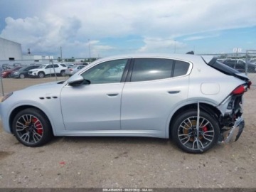 Maserati 2023 Maserati Grecale 2023 MASERATI GRECALE GT 2.0 Benzyna 296KM, zdjęcie 6