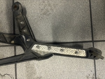 Крепление на верхнюю часть корпуса BMW 1100 Frame