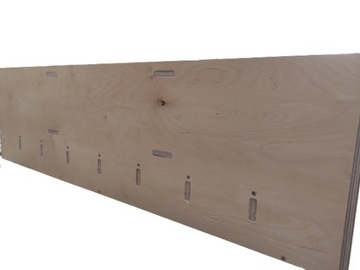 Полка для дрелей и электроинструментов.