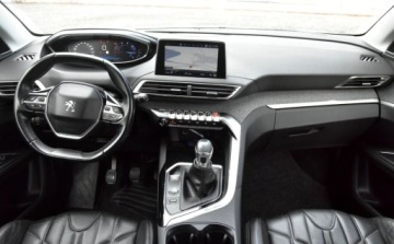 Peugeot 5008 II Crossover 2.0 BlueHDI 150KM 2019 Peugeot 5008 totalny full SKORA Alusy LED Navi. BLIS linne assist Grzane f, zdjęcie 19