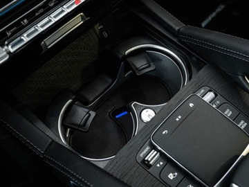 Mercedes GLS X167 SUV Facelifting 3.0 450d 367KM 2025 MERCEDES-BENZ GLS 450 d 4-MATIC AMG Line 3.0 (367KM) 2025, zdjęcie 9