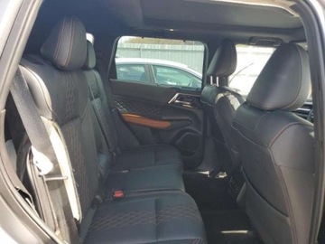 Mitsubishi Outlander III 2023 Mitsubishi Outlander 2023, 2.5L, 4x4, SEL, od ubezpieczalni 2.5 Benzyna, zdjęcie 8