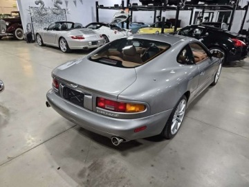 Aston Martin DB7 2002 Aston Martin DB7 Vantage 2002 5.9l 2.9 Benzyna 420KM, zdjęcie 4