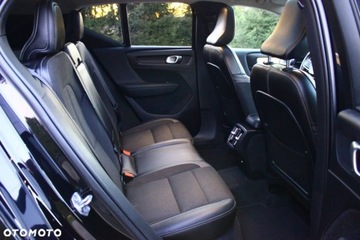 Volvo XC40 Crossover 2.0 D3 150KM 2019 Volvo XC 40 Volvo XC 40 D3 Momentum Pro 2.0 Diesel 150KM, zdjęcie 33