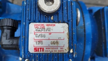 Мотор-редуктор мощностью 0,12 кВт, регулировка от 170 до 880 об/мин.