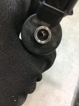 VSTŘIKOVACÍ TRYSKA ALFA ROMEO 147 1.9 JTD 0445110068