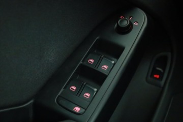 Audi A4 B8 Avant 2.0 TDI 143KM 2009 Audi A4 2.0 TDI, Salon Polska, Automat, Klima, zdjęcie 13