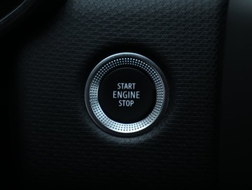 Renault Clio V Hatchback 5d 1.0 TCe 100KM 2020 Renault Clio 1.0 TCe, Salon Polska, Serwis ASO, zdjęcie 17