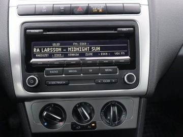 Volkswagen Polo V Hatchback 5d 1.2 60KM 2013 VW Polo 1.2 12V, GAZ, Klima, Tempomat,ALU, zdjęcie 11