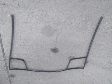 BMW E34 uszczelka krawędzi komory silnika