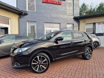 Nissan Qashqai II Crossover 1.2 DIG-T 115KM 2014 Nissan Qashqai Benzyna Tekna Navigacja Panorama, zdjęcie 4