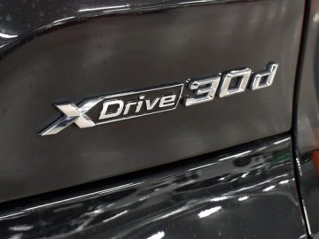 BMW X5 G05 SUV 3.0 30d 286KM 2021 BMW X5 Lasery/ Skrętna Oś/ Zawieszenie Adaptacyjne, zdjęcie 29