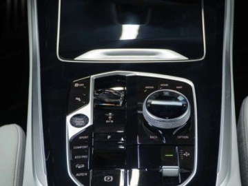 BMW X5 G05 SUV Facelifting 3.0 30d 298KM 2025 BMW X5 xDrive30d Sport Suv 3.0 (298KM) 2025, zdjęcie 9