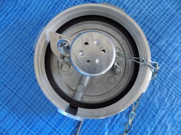 КЛЮЧИ КРЫШКИ ТОПЛИВНОГО БАКА E12641035 HITACHI EH1100-3