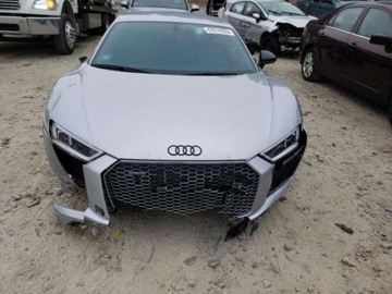 Audi R8 II Coupe 5.2 V10 Plus 610KM 2017 Audi R8 2017 AUDI R8 5.2 PLUS QUATTRO, Amer-Pol, zdjęcie 5