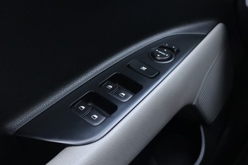 Kia Stonic Crossover 1.0 T-GDI 120KM 2019 Kia Stonic 1.0 T-GDI, Salon Polska, Serwis ASO, zdjęcie 17