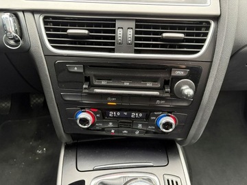 Audi A4 B8 Limousine Facelifting 1.8 TFSI 170KM 2013 Audi A4 Limousine 1.8 benzyna 170 KM manual Xenony, zdjęcie 24