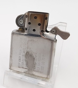 Коллекция старых бензиновых зажигалок Zippo, 1998 г.